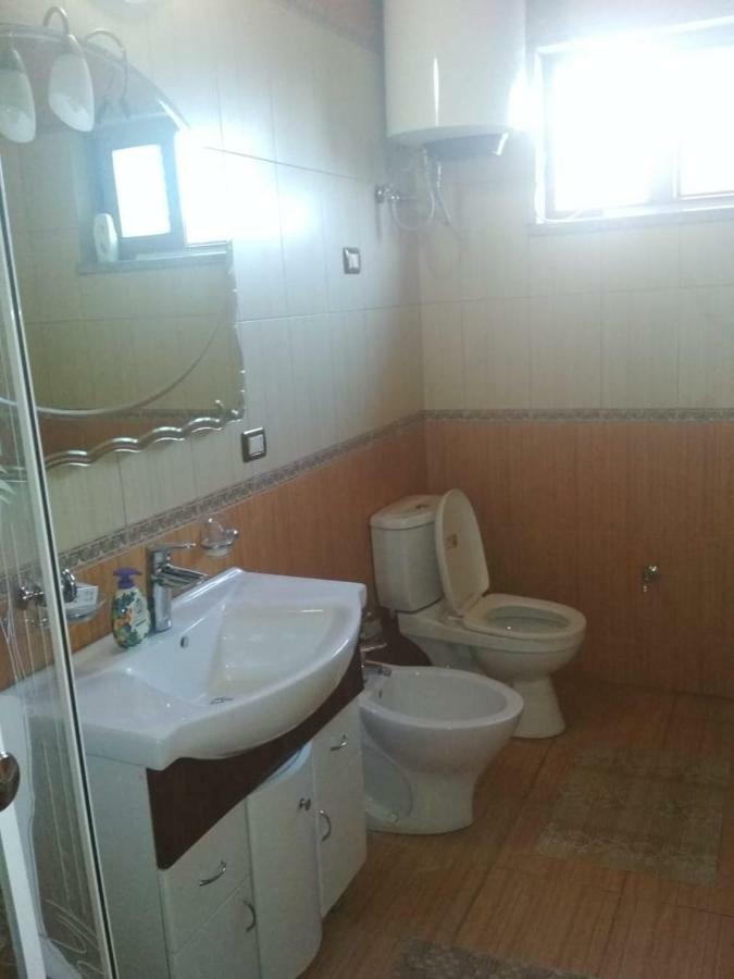 Shoshi'S House. Apartament Szkodra Zewnętrze zdjęcie